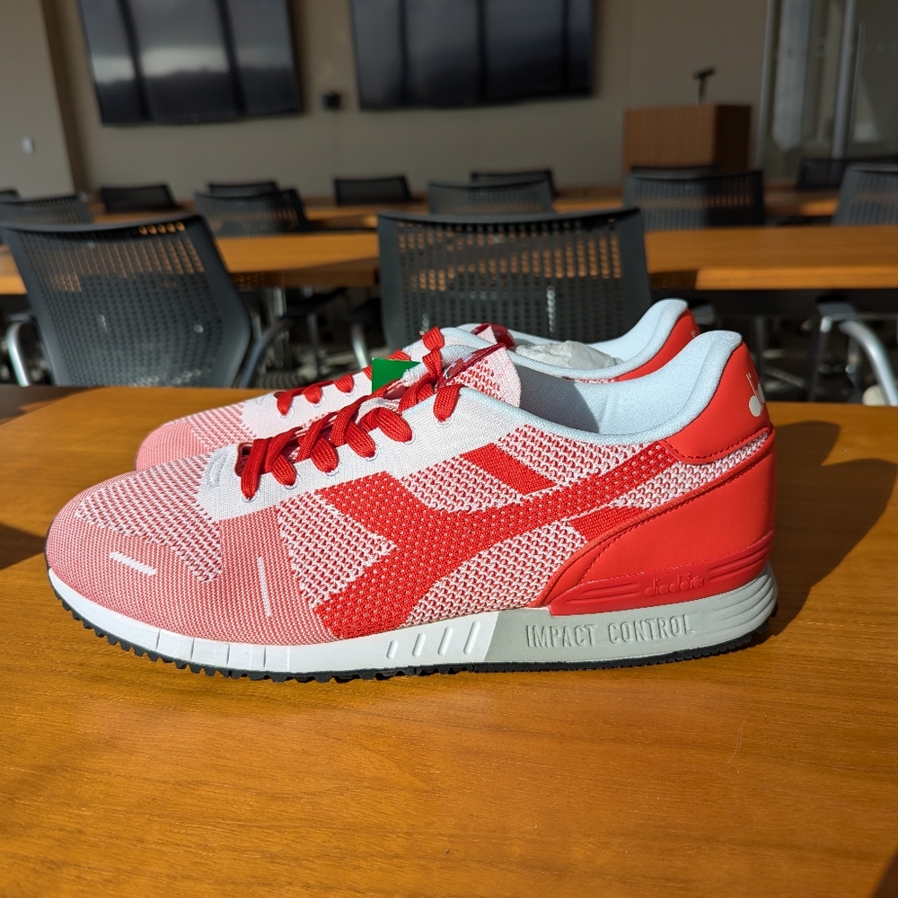 Diadora Titan Weave